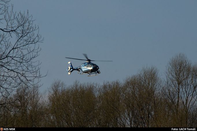 Akce záchranářů, policistů a hasičů, kteří pátrali po mladíkovi.