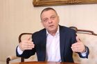 Zaorálek naskočil na ruskou propagandu. Oháněl se výzkumem, který nepochopil