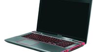 Toshiba Qosmio X875 - herní notebook ve verzi i s 3D zobrazením Nabídku herních notebooků obohatila japonská společnost Toshiba. Oficiálně představená sedmnácti palcová novinka Toshiba Qosmio X875 oslní elegantním vzhledem a zpracováním (červenočerné šasi s prvky hliníku ) výkonem i výbavou. Zákazník bude mít na výběr mezi 2D a 3D displejem a parametry některých hardwarových komponent jakými jsou grafická karta, velikost operační paměti RAM a velikost pevného disku. Motorem notebooku je procesor z řady Ivy Bridge podporovaný grafickou kartou NVIDIA. Ve výbavě notebooku nechybí kvalitní reproduktory a HDMI výstup. Na trh by se měl notebook dostat na podzim tohoto roku za cenu dle zvolené konfigurace v rozmezí 995 až 1915 euro.