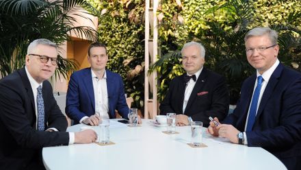 Evropa tváří v tvář Trumpovi: Její problém spočívá v tom, že po ní chodí mnoho Davidů Cameronů
