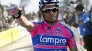 Italský cyklista Michele Scarponi ze stáje Lampre-IMP se raduje z vítězství v páté etapě Gira de Sardegna.