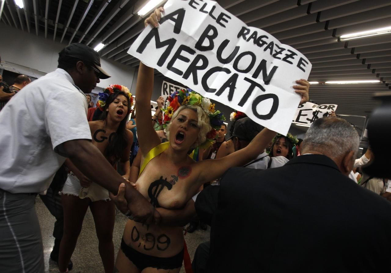 Protest proti nevázenému sexu na karnevalu v Rio de Janeiro