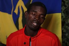 Ukrajinci zajali atleta z Keni. "Naverbovali mě podvodem, překřtili mě na Ivana"