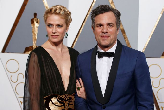 Ruffalo and his wife arrive at the 88th Academy Awards in Hollywood