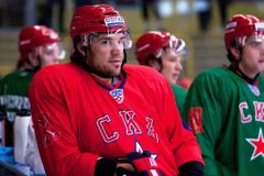 Petrohrad a CSKA jsou prvními postupujícími v play off KHL