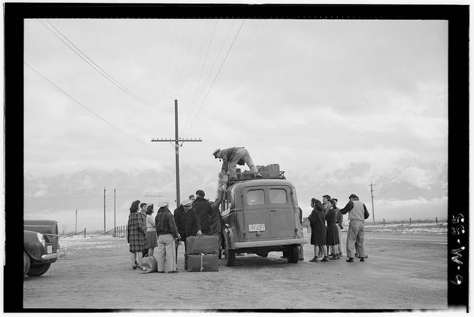 Ansel Adams - snímky z internačního tábora Manzanar