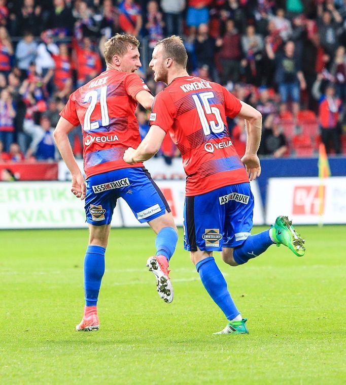 EPL, Mladá Boleslav-Plzeň: radost Plzně - Tomáš Hájek a Michael Krmenčík