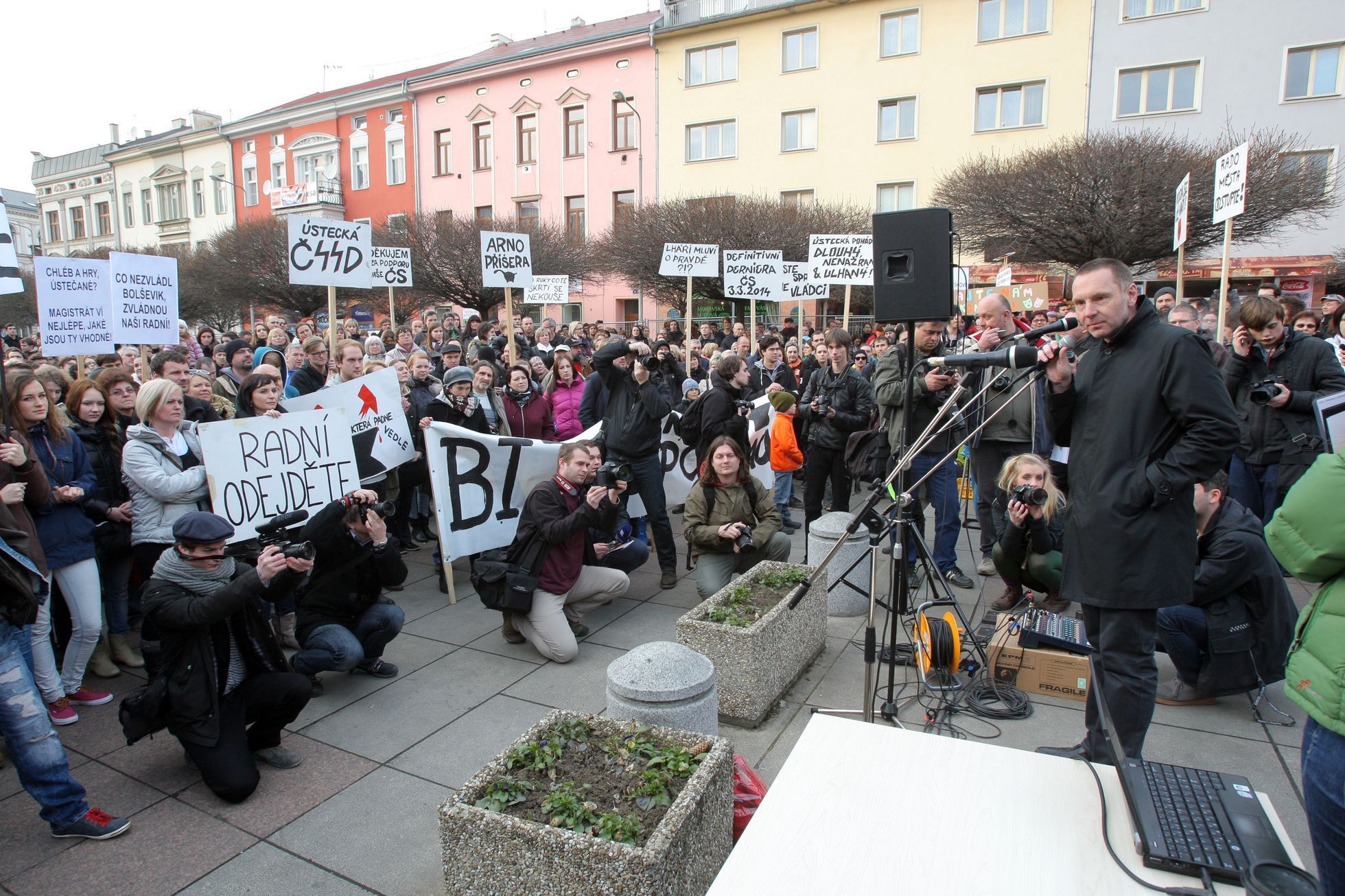 Demonstrace za Činoherní studio v Ústí nad Labem