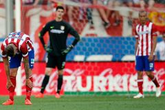Titul nikdo nechce? Atlético i Barca remizovaly, Real padl