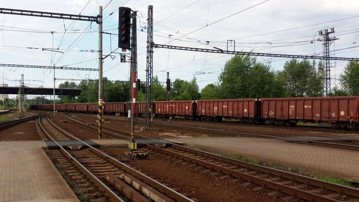 Nejdřív uhlí, pak lidé. Němci nařídí úspory energií, na železnici upřednostní náklad; Zdroj foto: Petr Kučera