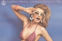 Plísňáky, dederon, Burda a vilné pohledy soudruhů. Připomeňte si normalizační módu