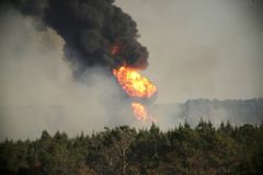 V americké Alabamě vybuchl obří ropovod. Zásobuje palivem přes 50 milionů lidí