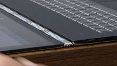 Lenovo Yoga 3 Pro: Krásný laptop potěší výdrží baterie