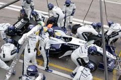 Za Williams budou i za rok jezdit Rosberg a Nakadžima
