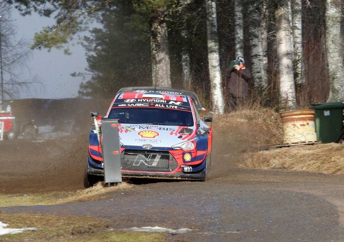 Ott Tänak v Hyundai na trati Švédské rallye 2020