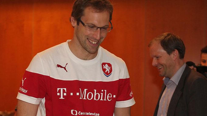 Petr Čech vůbec svou budoucnoct v Chelsea neřeší, protože ví, že sám ji ovlivnit nemůže.