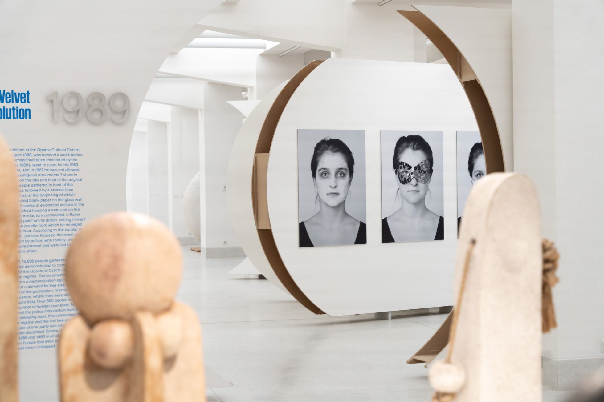 Konec černobílé doby, Národní galerie, 2023