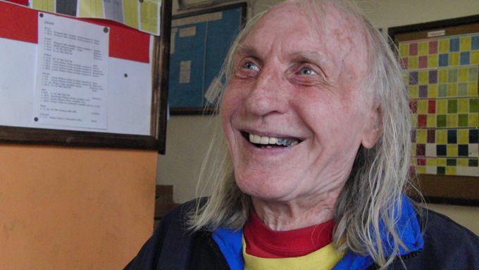 Antonín Kábele, 79letý milovník děvčat, fotograf aktů a sprinter.