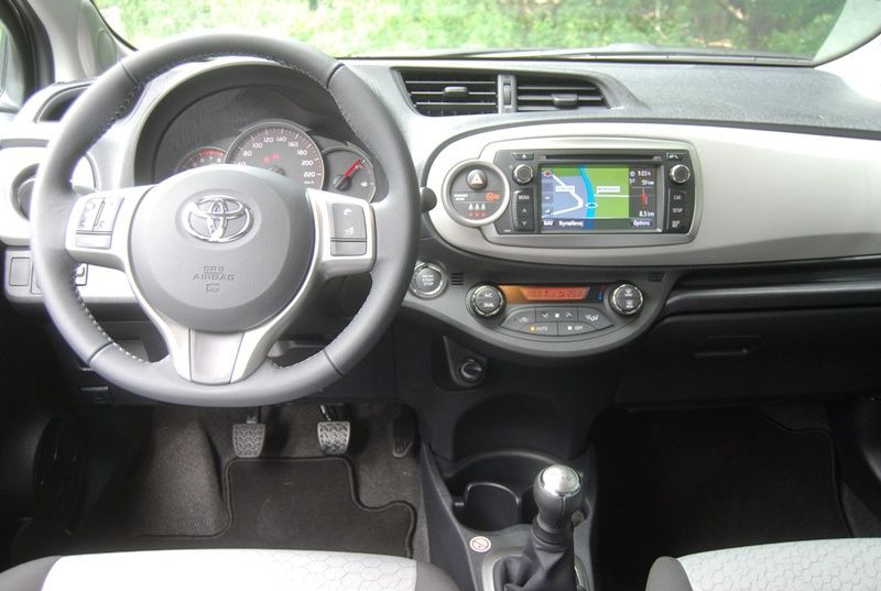 Toyota Yaris 2011