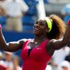 Americká tenistka Serena Williamsová se raduje z vítězství nad Ruskou Jekatěrinou Makarovovou ve 3. kole US Open.