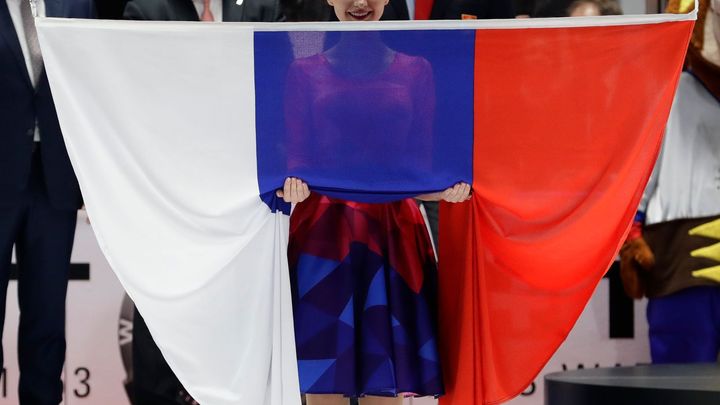 Zbláznili jste se? hřímají v Rusku kvůli MS. Ukrajinská vlajka už nevadí, ruská ano; Zdroj foto: Reuters