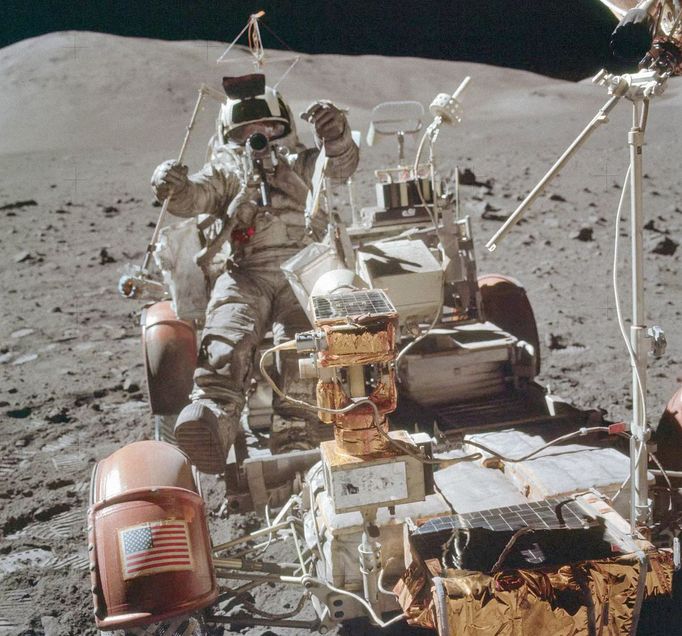 Před 50 lety (7. 12. 1972) byla v USA vypuštěna do vesmíru loď Apollo 17. Jednalo se o zatím poslední expedici na Měsíc. Posádka se vrátila na Zemi dne 19. 12. 1972.