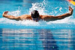 Íránský plavec nenastoupil k závodu. Vadil mu Izraelec