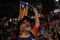 Ostuda, katastrofa, prohrála i Evropa, píše tisk po referendu v Katalánsku