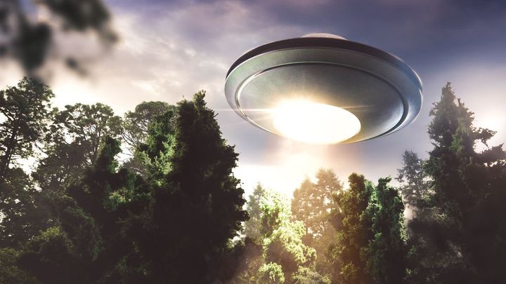 Pentagon zřídil zvláštní úřad pro UFO, bude shromažďovat pozorování ozbrojených sil; Zdroj foto: Shutterstock