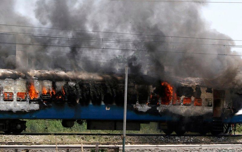 Hořící vlak v Paňdžábu