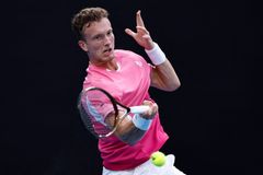 Lehečka postupuje bez ztráty setu, na trávě ve Stuttgartu bude hrát čtvrtfinále