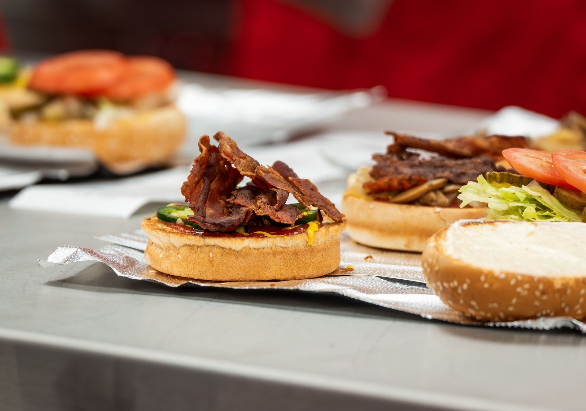 Five Guys, fastfood, jídlo, hamburger, burger, hranolky, gastronomie, Praha