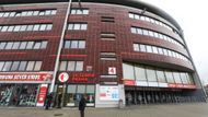 Oba rivalové otevřeli ve spolupráci s pražským magistrátem očkovací centra přímo v útrobách svých stadionů. A to do 4. února na Letné a do 2. února zde, v Edenu.