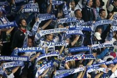 Parádní obrat poslal Kometu do vedení v sérii, Zlín snížil