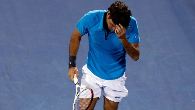 Rogera Federera sice na kurtu hlava z Dodiga nebolela, ze zeměstření ale ano.