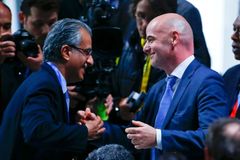 Infantino se stal novým prezidentem FIFA, ve druhém kole získal potřebný počet hlasů