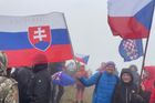 Ať si z nás vezmou válčící národy příklad, přáli si na hranicích Češi a Slováci