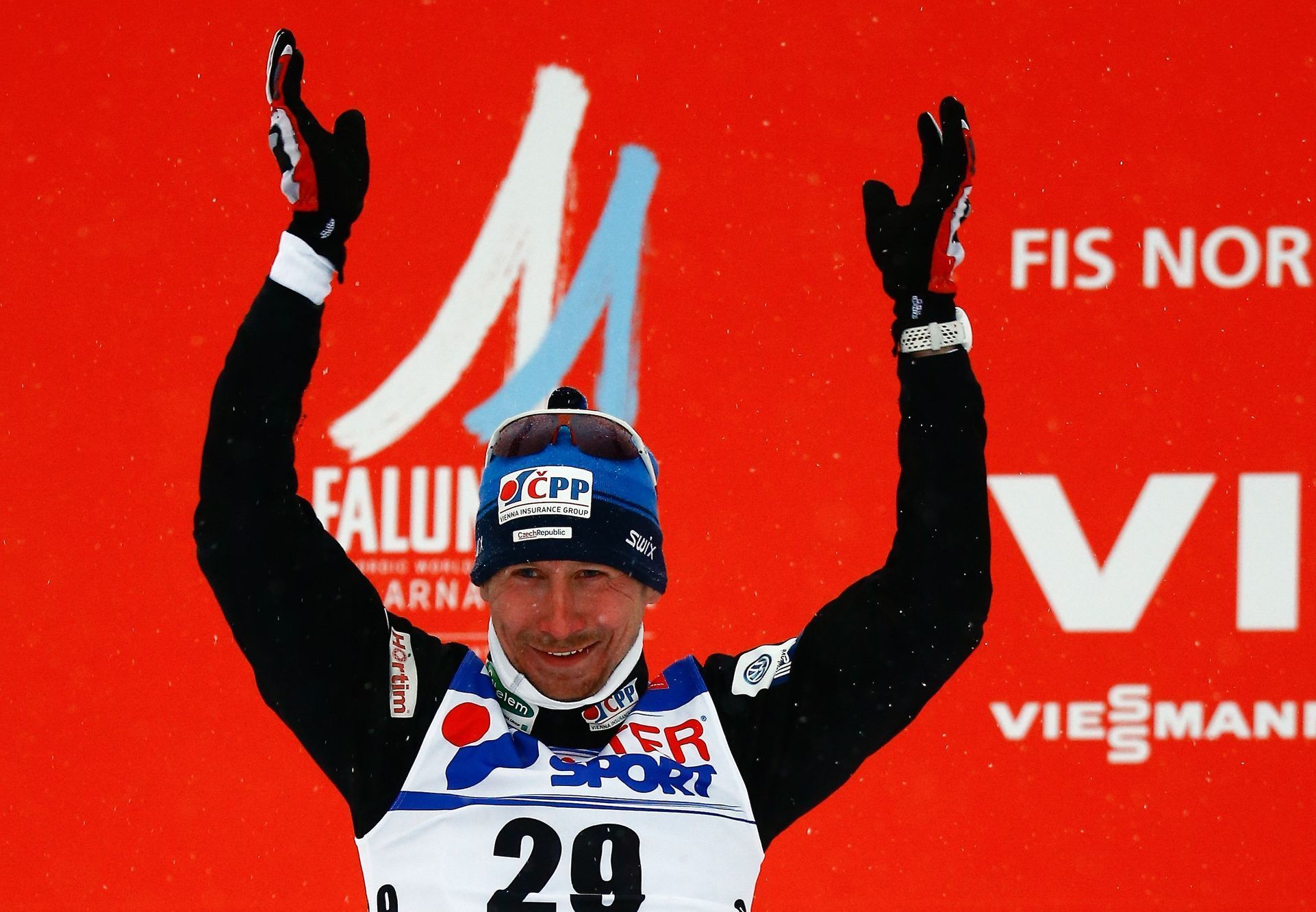 Lukáš Bauer na stupních vítězů na MS v klasickém lyžování