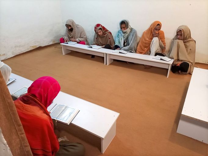První náboženská škola pro transgender žáky v Pákistánu.