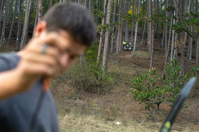 Lukostřelba v podání střelců na lukostřelnici Litohlavy.