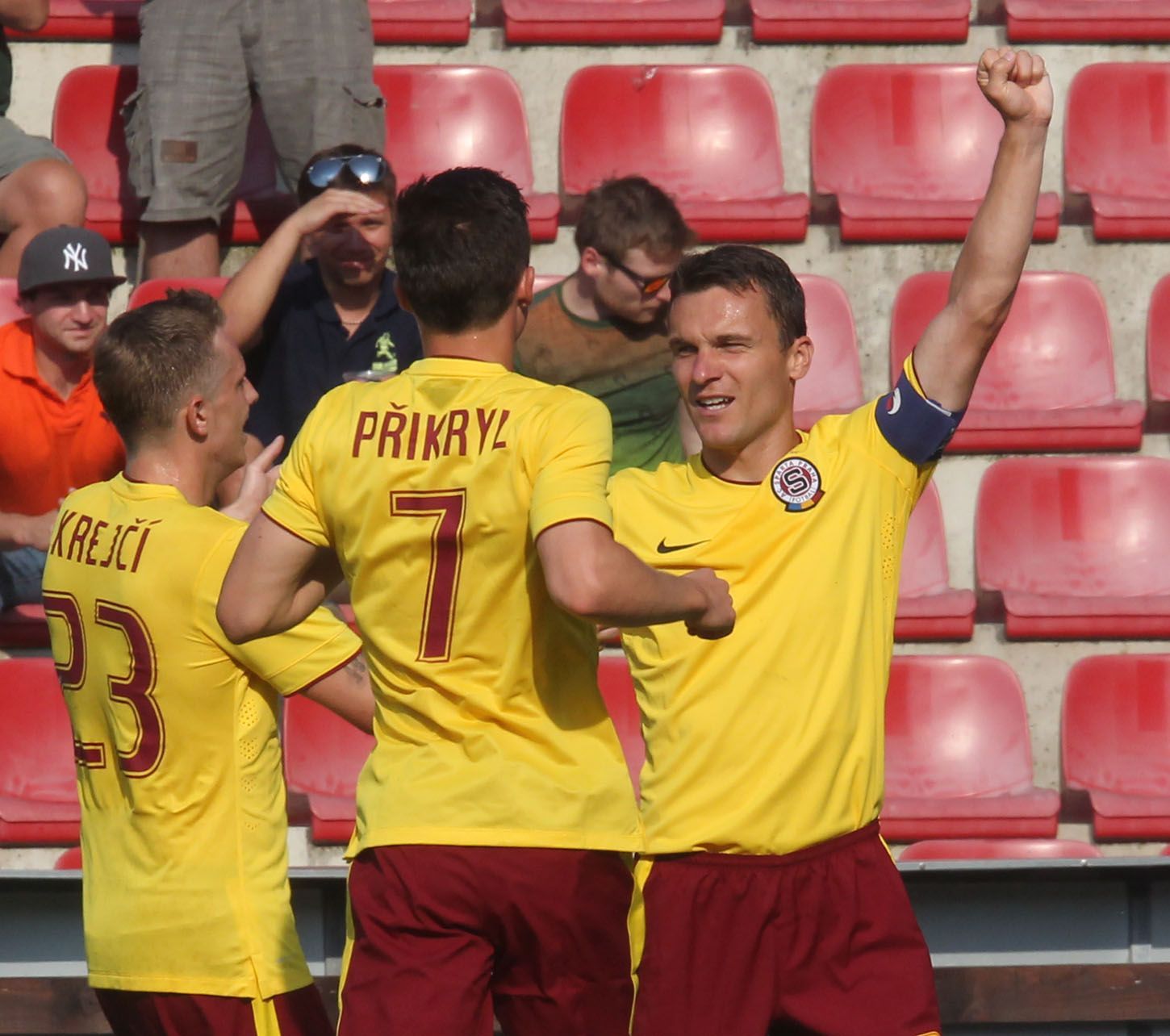 Superpohár 2014, Sparta-Plzeň: David Lafata (vpravo) slaví gól
