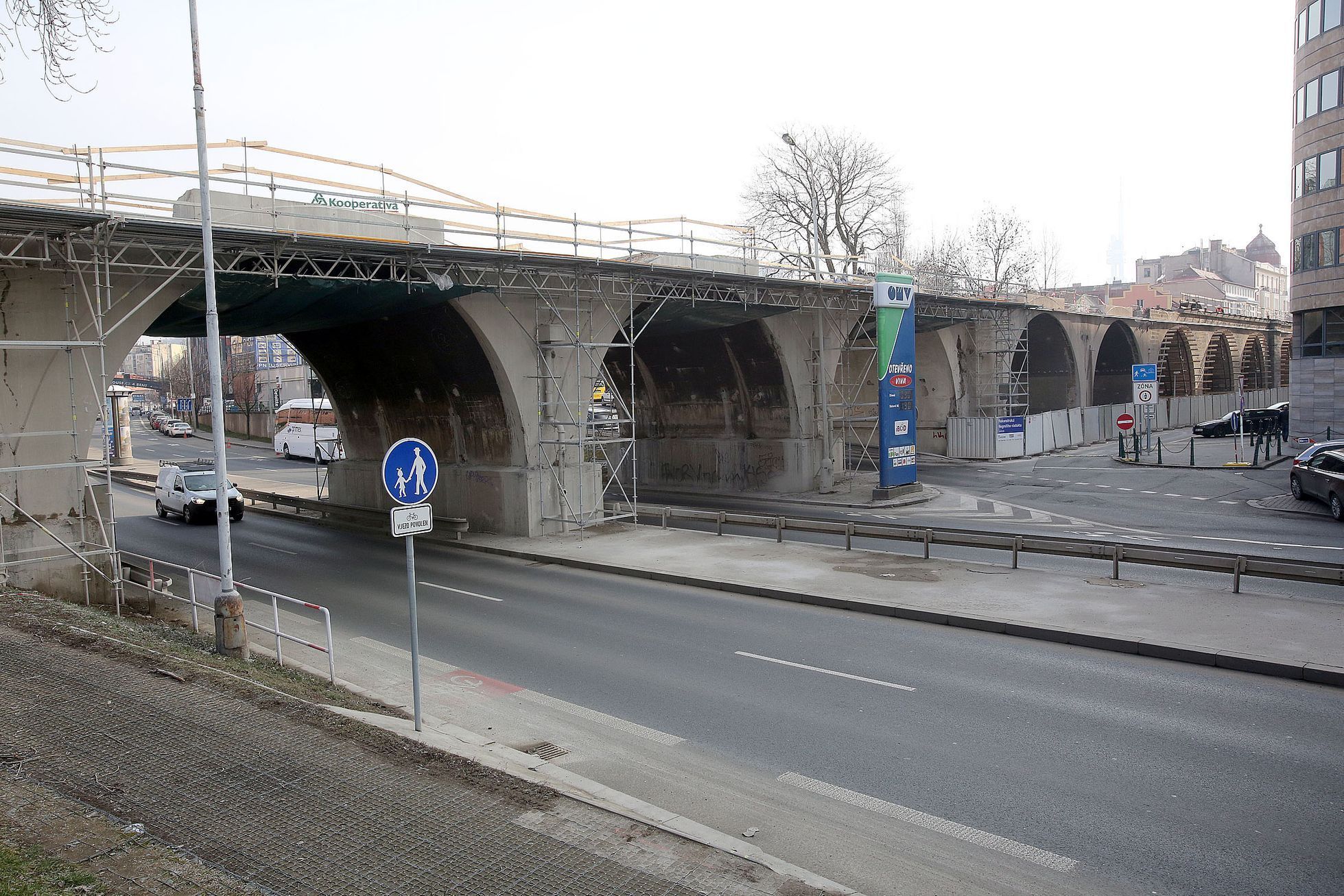 Negrelliho viadukt během rekonstrukce. Únor 2018