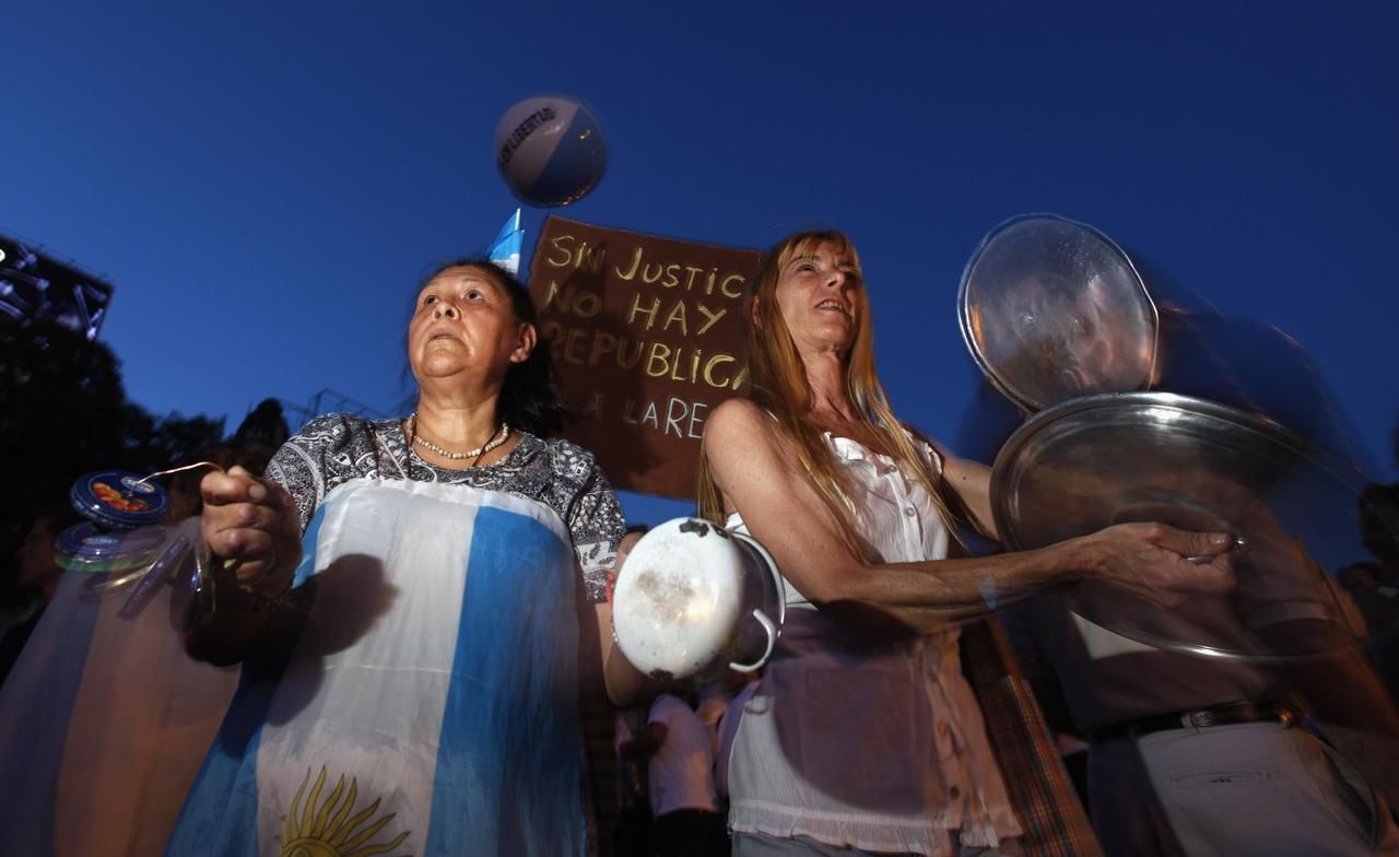Foto: Proti argentinské prezidentce vytáhly do ulic statisíce lidí