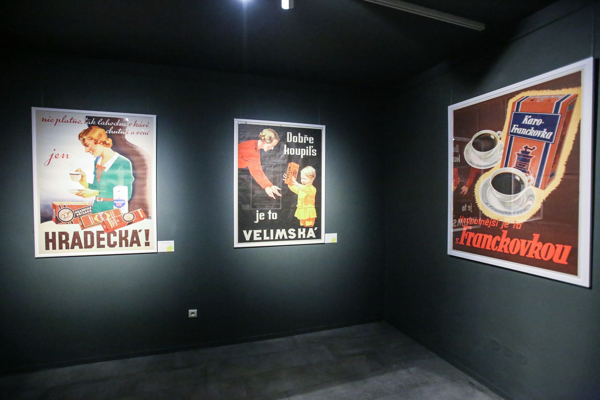 Výstava socialistických reklamních plakátů