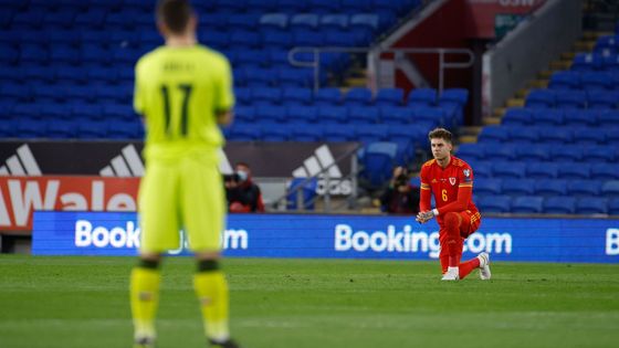 Nepoklekli ani nebodovali. Tak Češi v deseti nestačili na stejně oslabený Wales