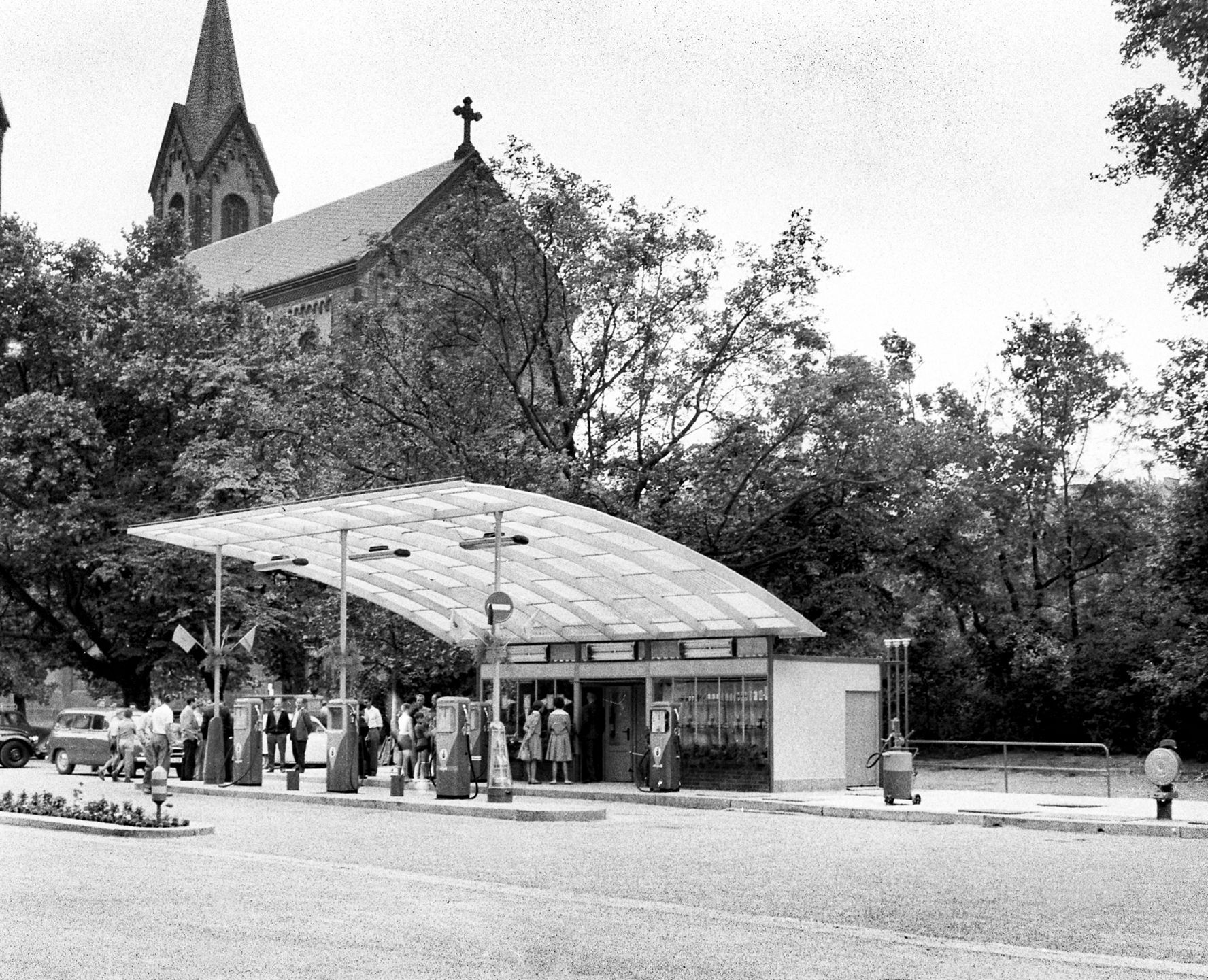 Karlín, Historie, Seriál, Tenkrát, Praha, Pražská čtvrť