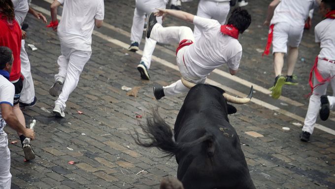 Španělské město slaví svátek během lidí s býky. Za posledních sto let zde zemřelo 15 lidí