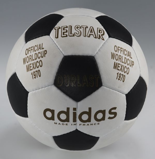 Fotbalový míč z ME 1972