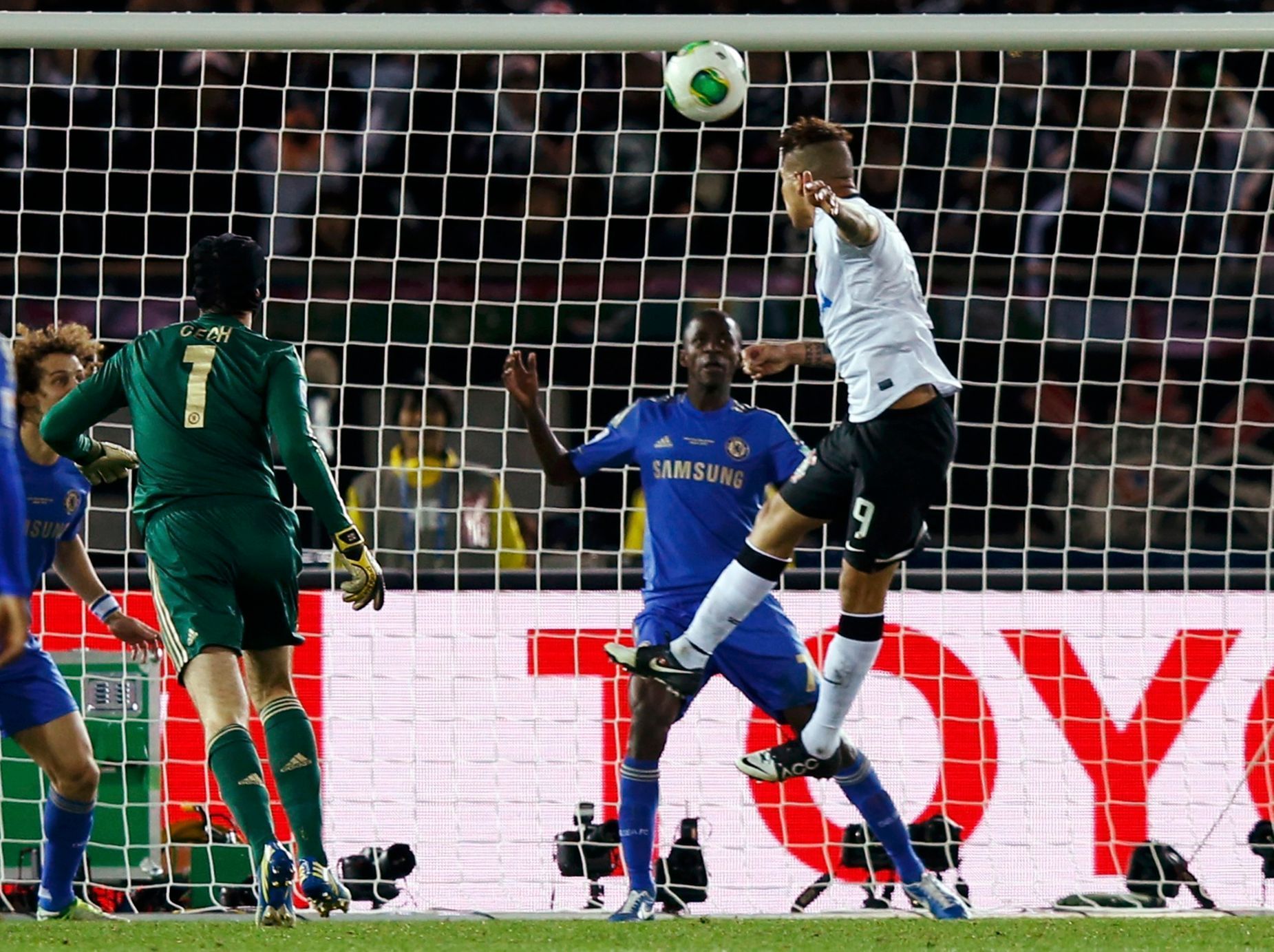 Paolo Guerrero gólem porazil Chelsea ve finále MS klubů