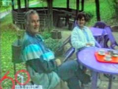 V roce 2009 byl zveřejněn videozáznam, na kterém si Mladič užívá oslav svatby, na kterou byl pozván.